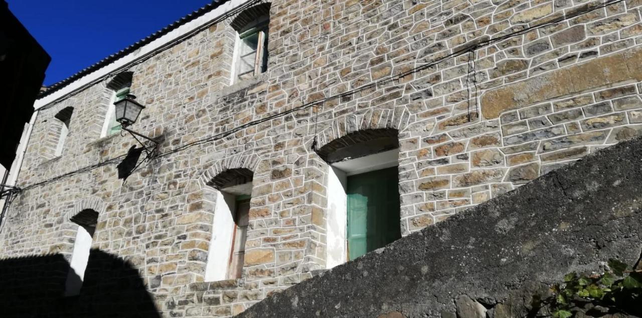 Albergue Casa De Broto Exterior photo